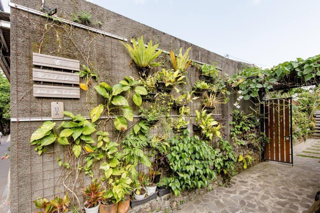 Teras Sabin Hotel Ngabean Exterior photo