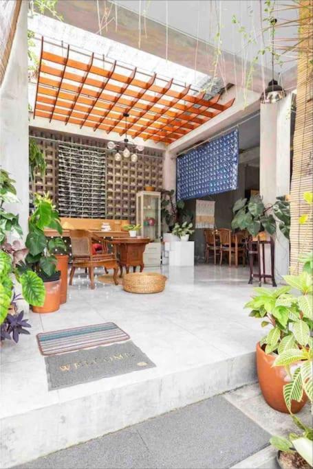 Teras Sabin Hotel Ngabean Exterior photo