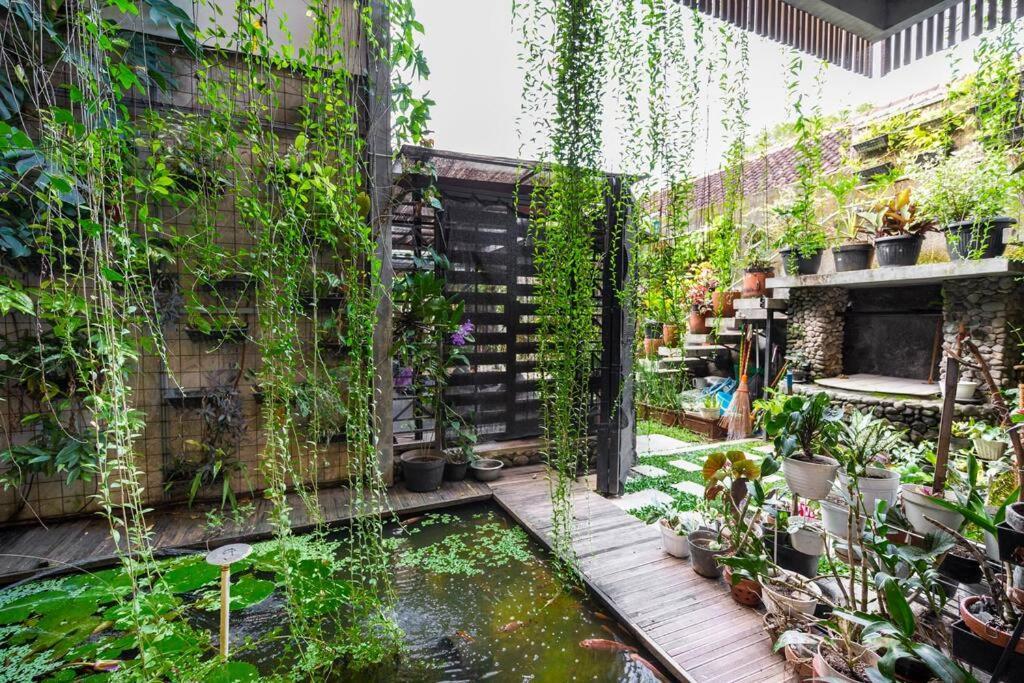 Teras Sabin Hotel Ngabean Exterior photo